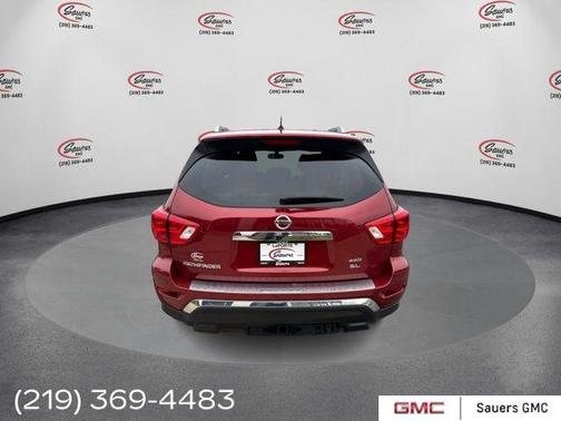 2017 Nissan Pathfinder SL