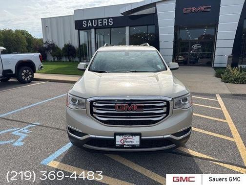 2017 GMC Acadia SLE-2