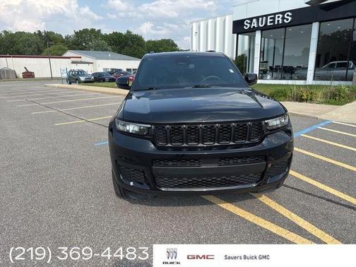 2023 Jeep Grand Cherokee L Laredo