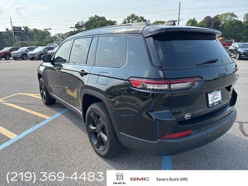 2023 Jeep Grand Cherokee L Laredo