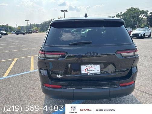 2023 Jeep Grand Cherokee L Laredo