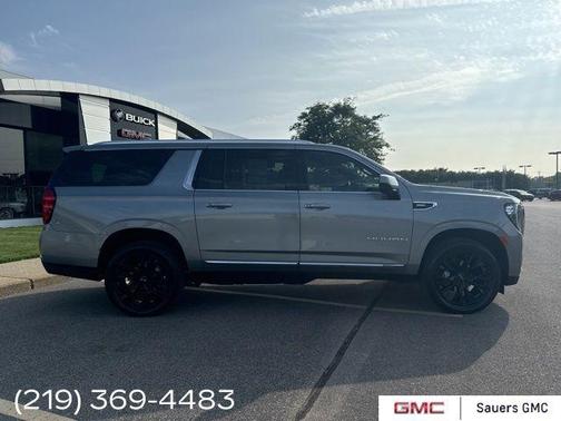 2023 GMC Yukon XL SLT