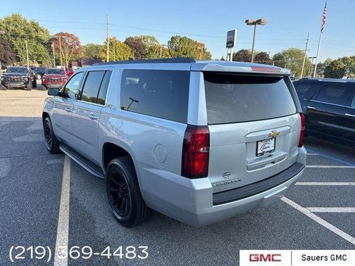 2017 Chevrolet Suburban LT