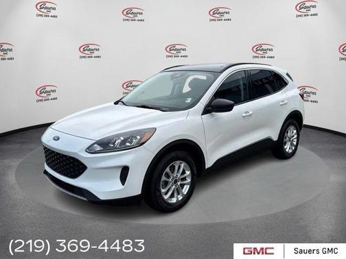 White Metallic 2022 Ford Escape SE