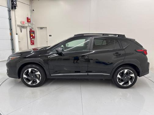 Crystal Black Silica 2024 Subaru Crosstrek Limited