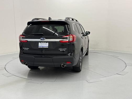 2025 Subaru Ascent Limited 7-Passenger