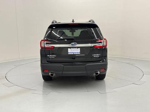 2025 Subaru Ascent Limited 7-Passenger