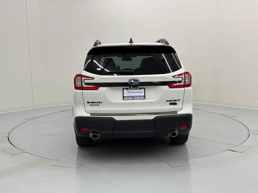 2025 Subaru Ascent Onyx Edition Touring 7-Passenger