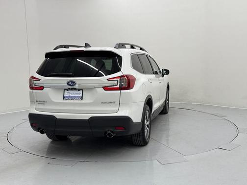 2023 Subaru Ascent Premium 7-Passenger