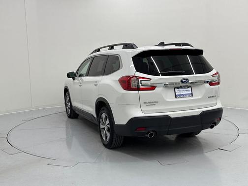 2023 Subaru Ascent Premium 7-Passenger