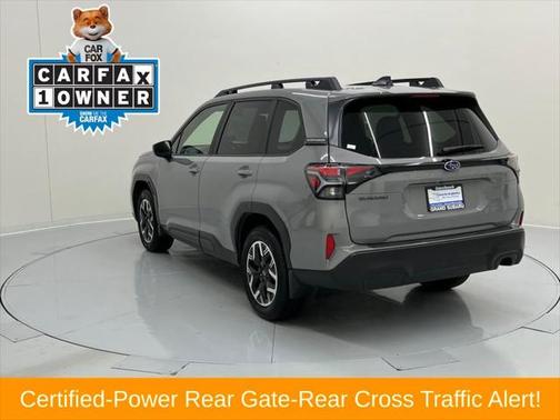 2025 Subaru Forester Premium
