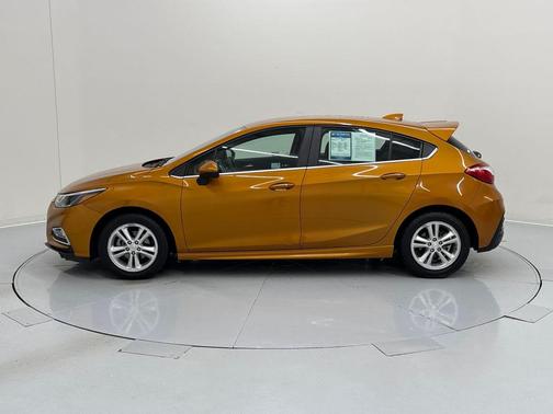 Orange Burst Metallic 2017 Chevrolet Cruze LT