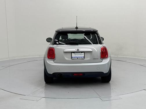 2015 MINI Hardtop Cooper