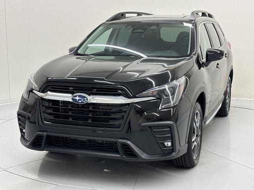 Crystal Black Silica 2026 Subaru Ascent Limited 7-Passenger