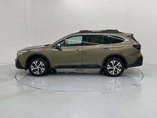 2022 Subaru Outback Touring