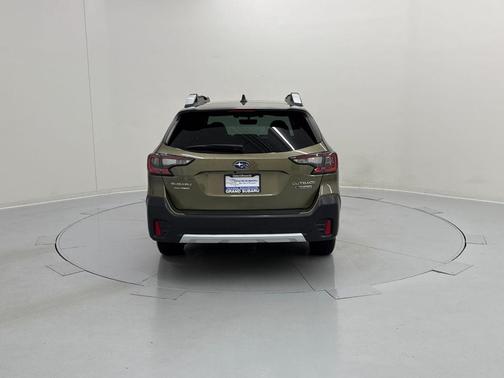 2022 Subaru Outback Touring