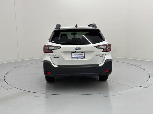 2025 Subaru Outback Onyx Edition XT