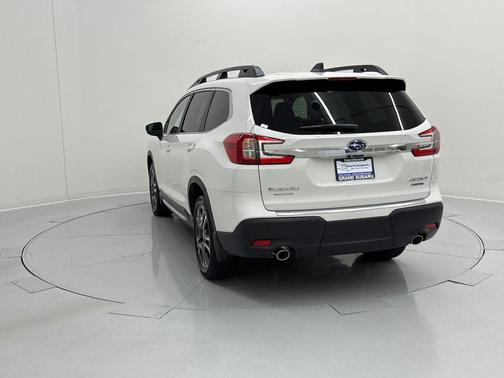 2025 Subaru Ascent Limited 8-Passenger