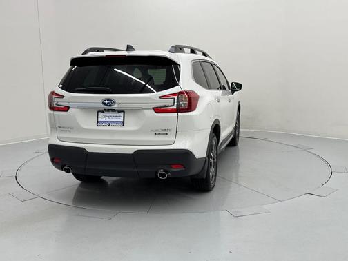 2025 Subaru Ascent Touring 7-Passenger
