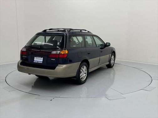2003 Subaru Outback Base