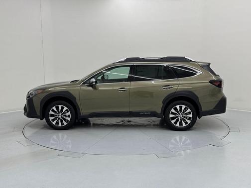 2025 Subaru Outback Touring