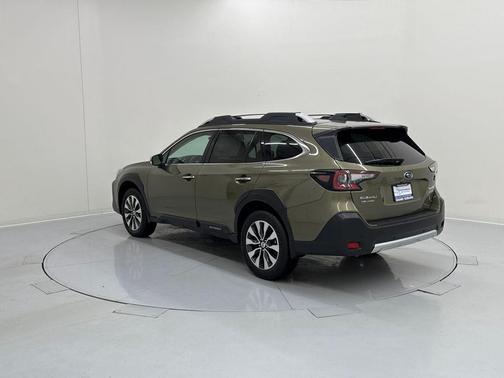 2025 Subaru Outback Touring