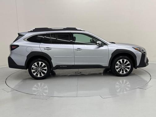 2025 Subaru Outback Touring