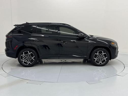 Black Pearl 2024 Hyundai TUCSON Hybrid N Line