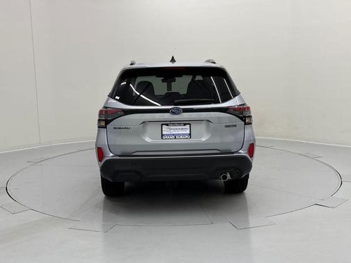 2025 Subaru Forester Hybrid Touring
