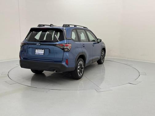 2025 Subaru Forester Base