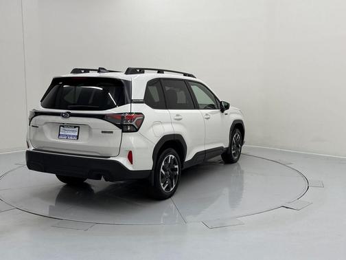 2025 Subaru Forester Hybrid Premium