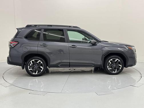 Magnetite Gray Metallic 2026 Subaru Forester Limited