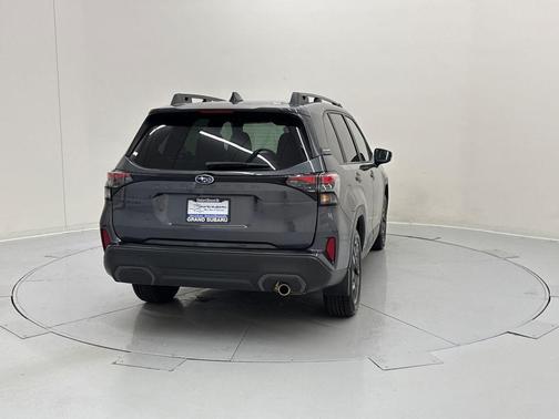 Magnetite Gray Metallic 2026 Subaru Forester Limited