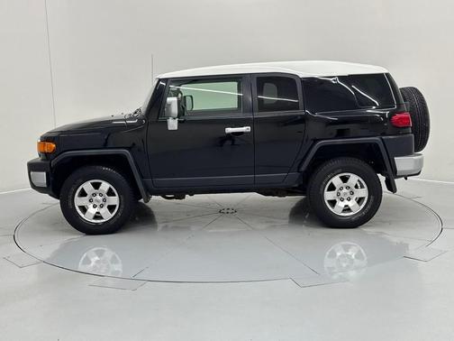 2010 Toyota FJ Cruiser Base