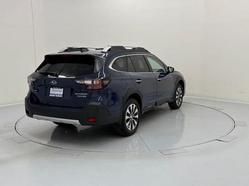 2025 Subaru Outback Touring