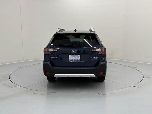 2025 Subaru Outback Touring