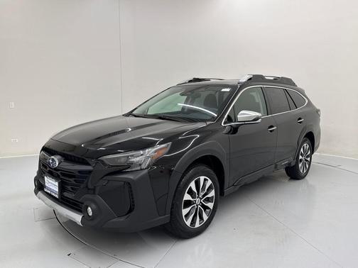 Crystal Black Silica 2023 Subaru Outback Touring