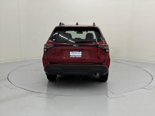 2025 Subaru Forester Base