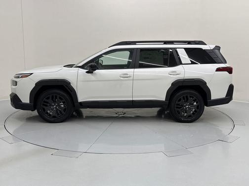 Crystal White Pearl 2026 Subaru Outback Limited XT