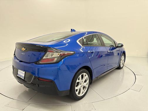 Kinetic Blue Metallic 2018 Chevrolet Volt Premier