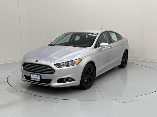 Ingot Silver 2016 Ford Fusion SE