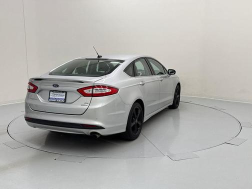 Ingot Silver 2016 Ford Fusion SE