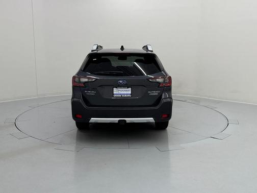 2024 Subaru Outback Touring