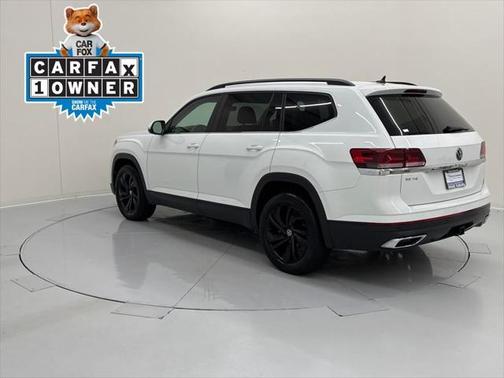 2022 Volkswagen Atlas 3.6L SE w/Technology