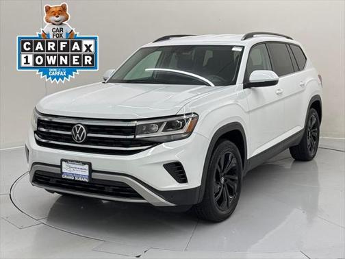 2022 Volkswagen Atlas 3.6L SE w/Technology