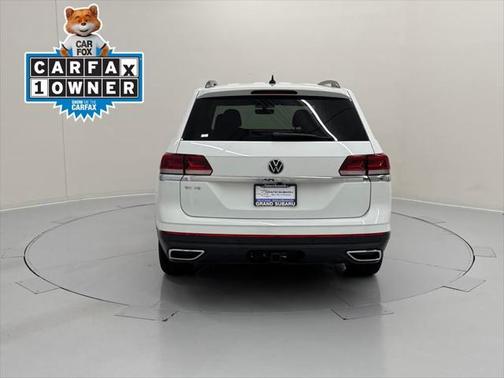 2022 Volkswagen Atlas 3.6L SE w/Technology