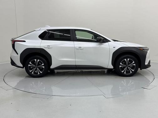 2023 Subaru Solterra Premium