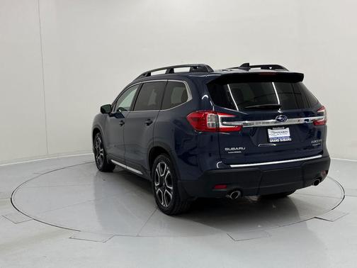 2023 Subaru Ascent Limited 8-Passenger