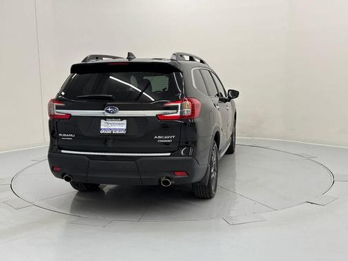 2025 Subaru Ascent Touring 7-Passenger