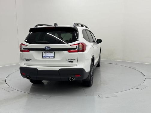 2025 Subaru Ascent Onyx Edition Touring 7-Passenger